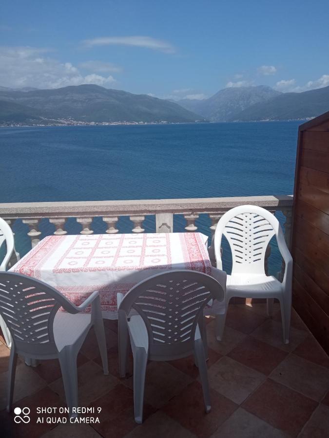 Apartments Petrovic Tivat Eksteriør billede