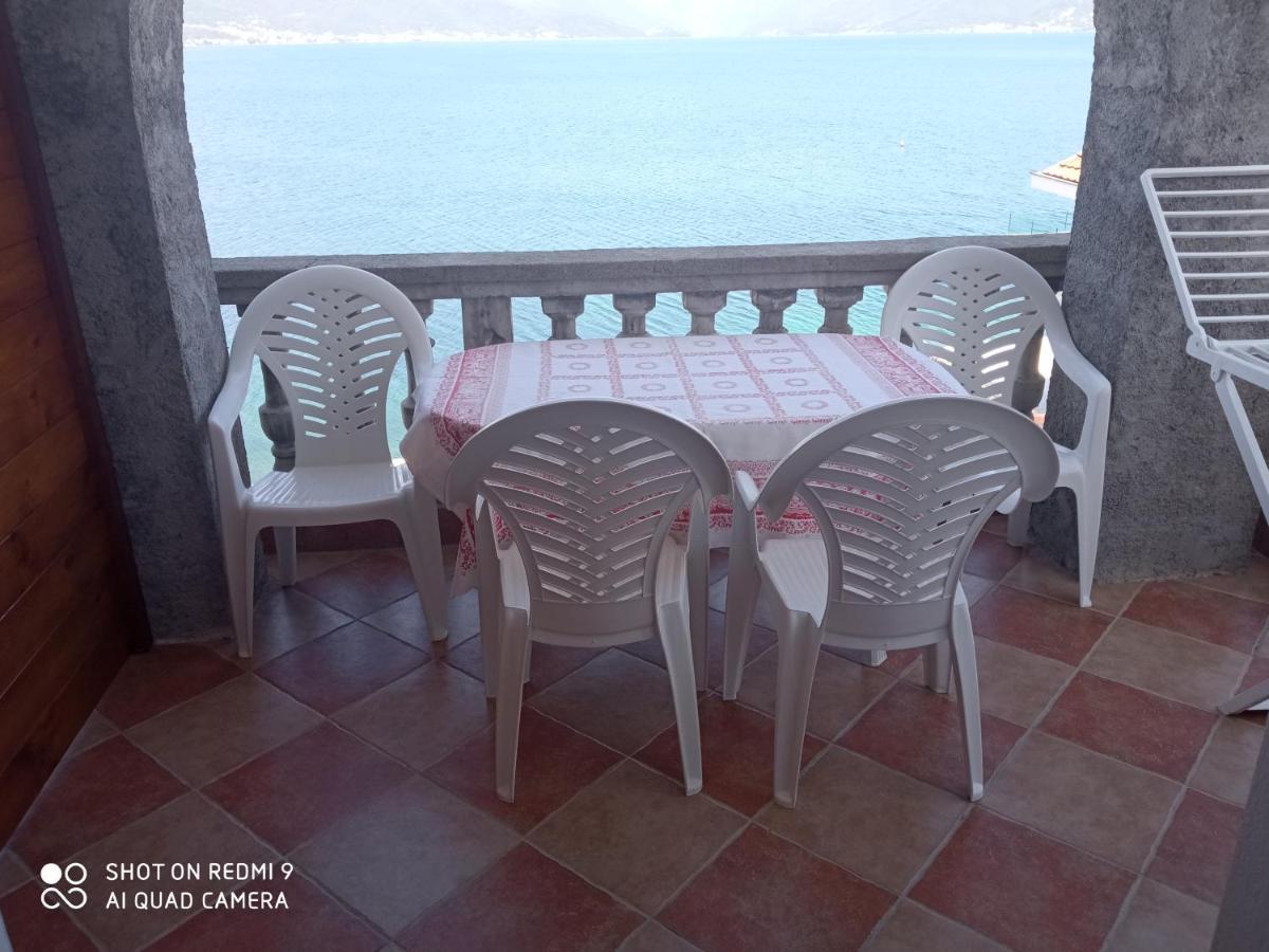 Apartments Petrovic Tivat Eksteriør billede