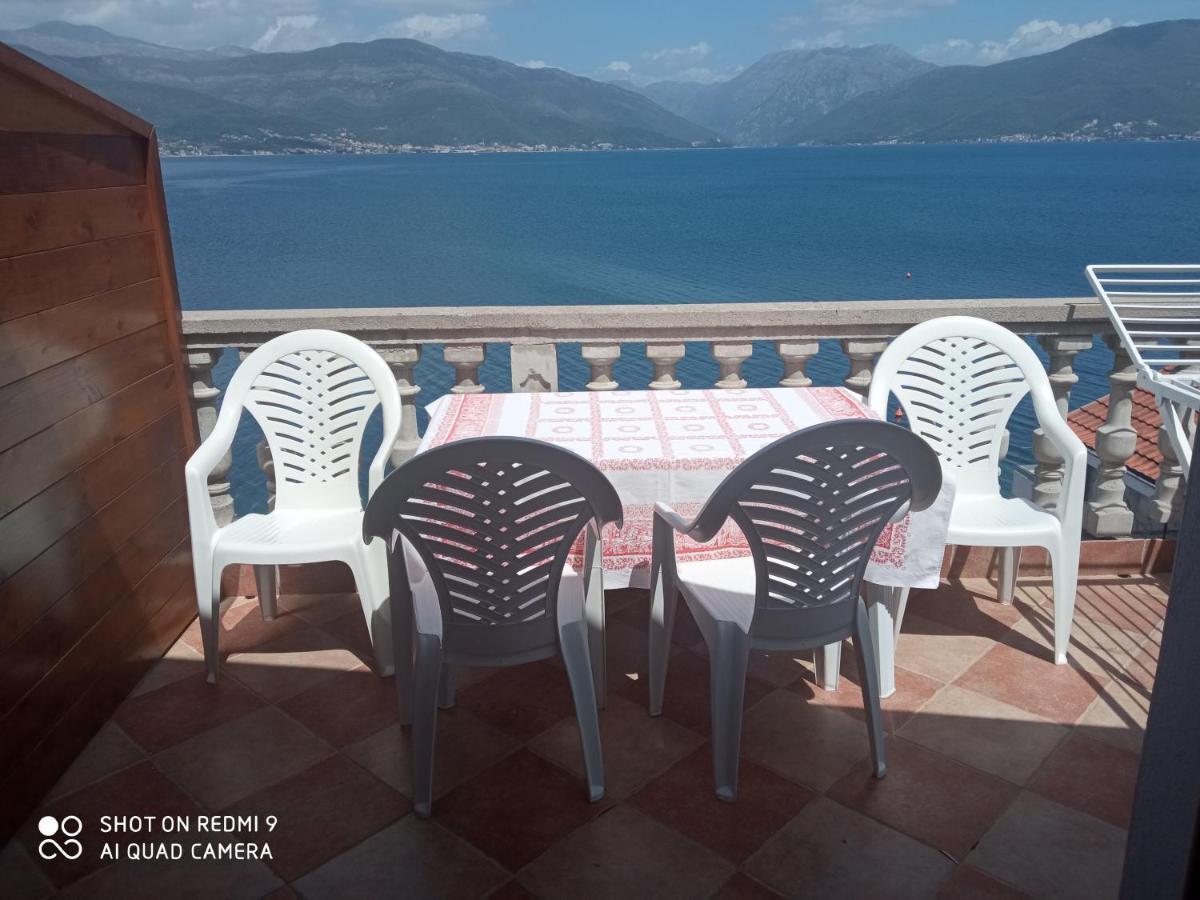 Apartments Petrovic Tivat Eksteriør billede