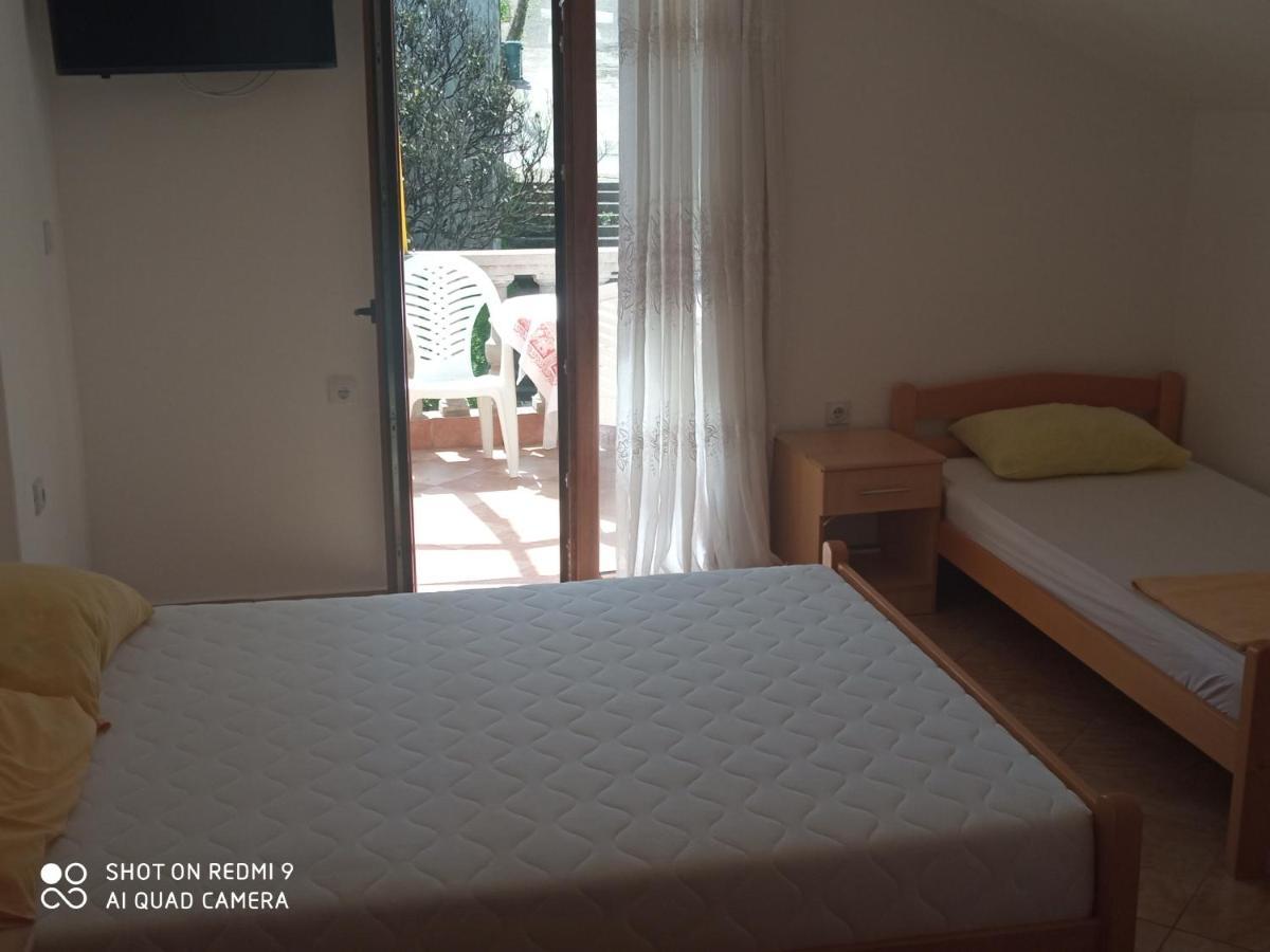 Apartments Petrovic Tivat Eksteriør billede