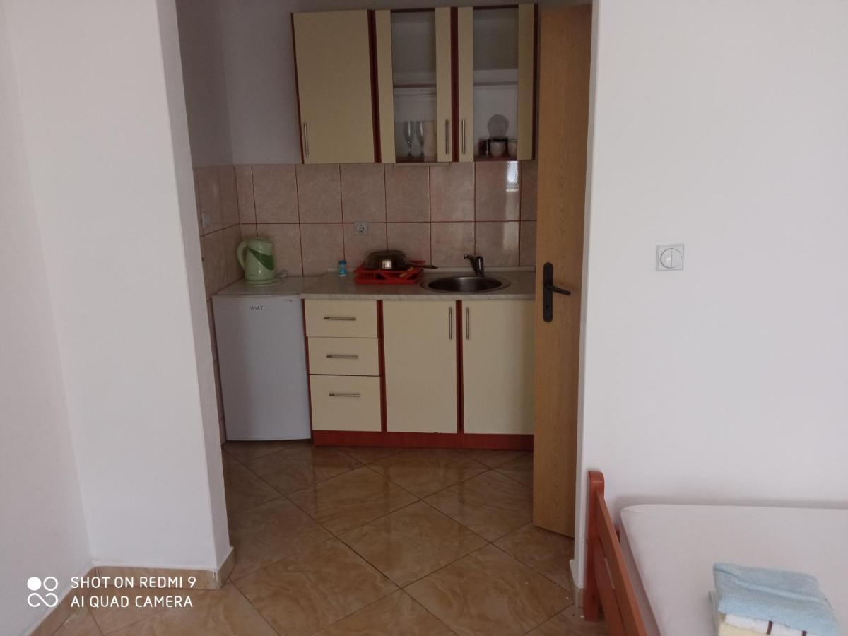Apartments Petrovic Tivat Eksteriør billede
