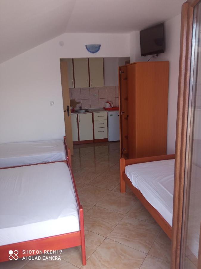 Apartments Petrovic Tivat Eksteriør billede
