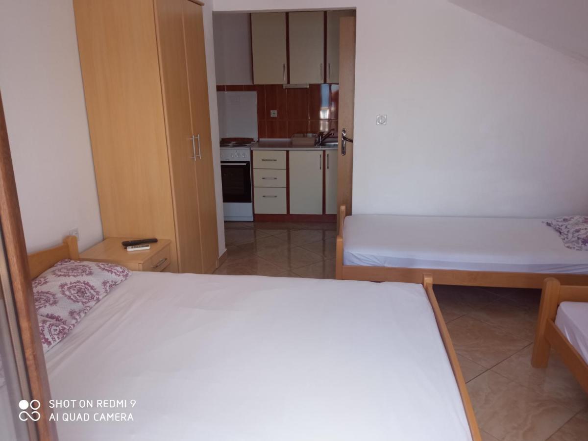 Apartments Petrovic Tivat Eksteriør billede