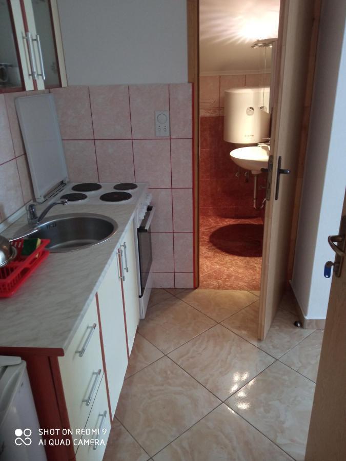 Apartments Petrovic Tivat Eksteriør billede